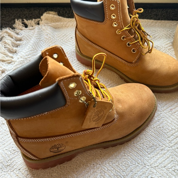 Timberland Classic Wheat Boots - Picture 2 of 7